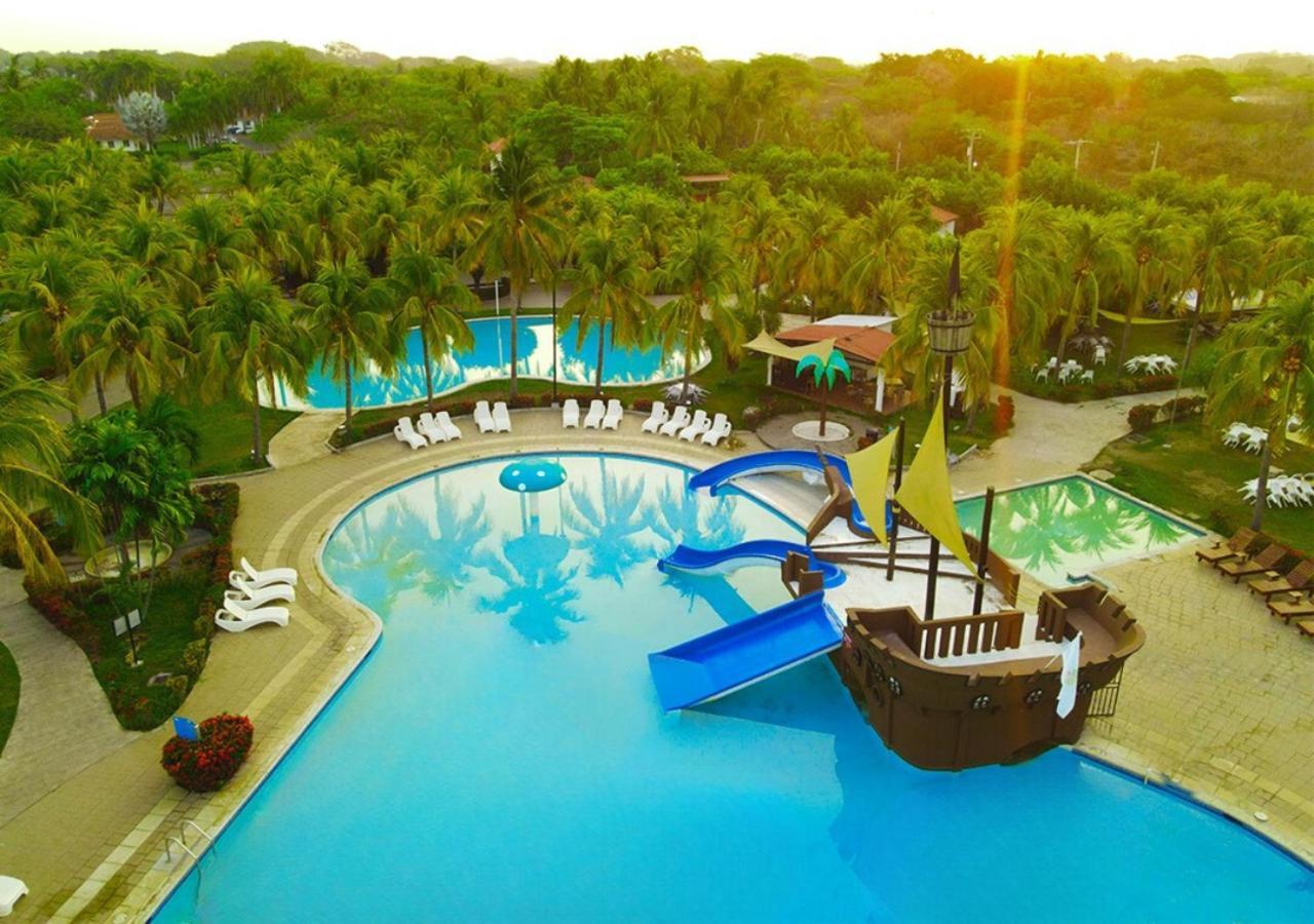 Las Veraneras Villas & Resort Acajutla ภายนอก รูปภาพ